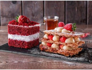 Хлъбъ и торт лого