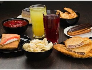 Добрые пельмешки лого