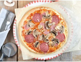 Parmigiano Pizza лого