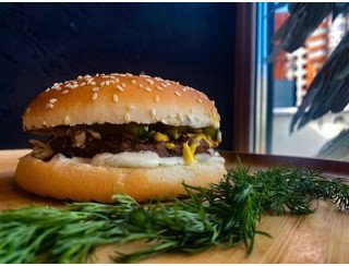 Желтый фонарь лого