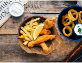 Old Whale pub лого