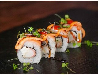 Gold Суши лого