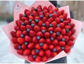 Chocowell клубника в шоколаде лого
