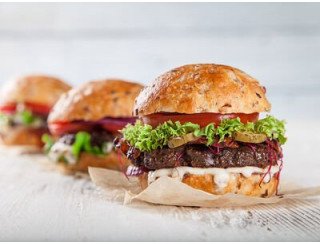 Lucky  burger лого