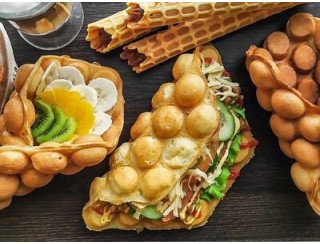 HK Waffles лого