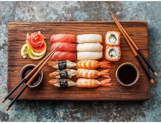 Plaksa sushi лого