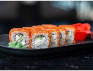 Аwokадо СУШИ лого