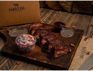 На мясе BBQ лого