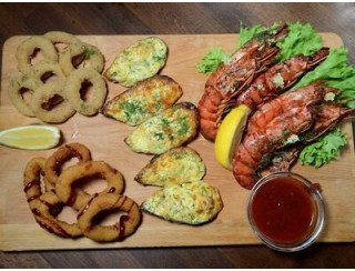 Три хмеля лого