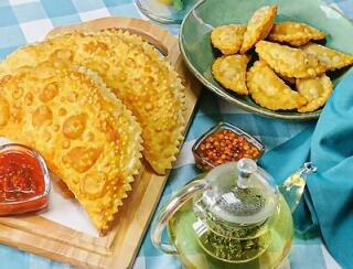 Чебуречная since 2020 лого