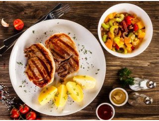 Labrador karaoke bar лого