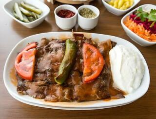 Iskandar Kabob лого