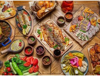 Ararat Tavern лого