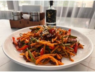 Ilnarus лагманхана лого