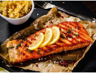 Раковарня Клешни и Хвосты лого