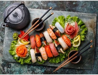 Si Mama Sushi лого