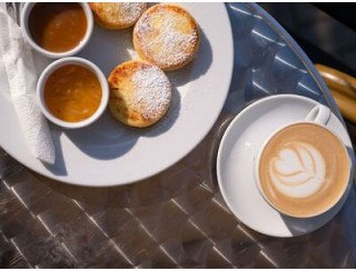 Paragraph Coffee лого