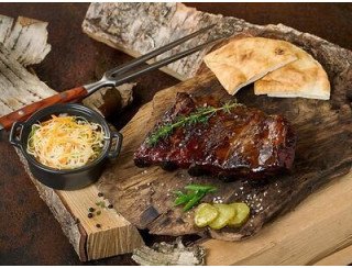 ТРИ РЕБРА лого