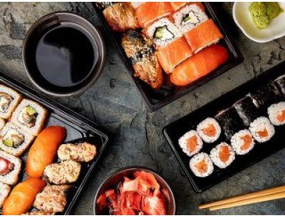 Суши Нацуми лого