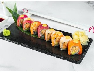 Белый коЁт лого