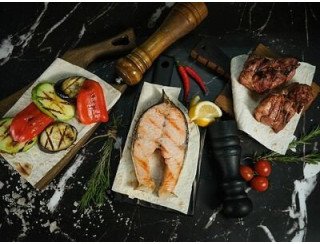 Стейк Настоящая Еда лого