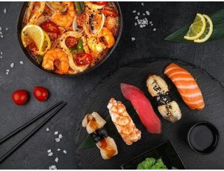 Tuk Tuk Asian Food лого