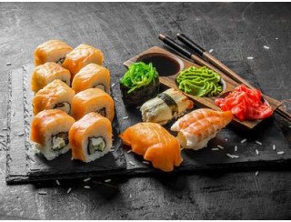 Big Gold Sushi  халяль лого