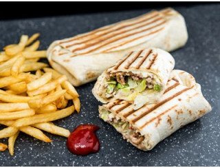 Плюшъка & Шаверма лого