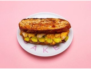 Naked Baker лого