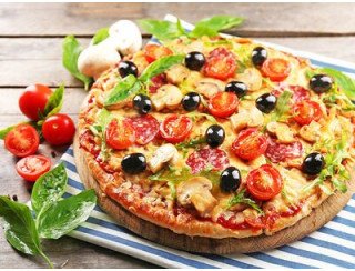 Rio pizza лого