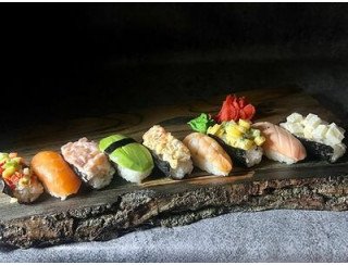 Может суши лого