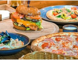 Любим сытно лого