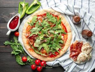 Master Pizza лого