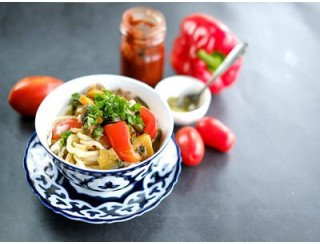 Soy семейный ресторан лого