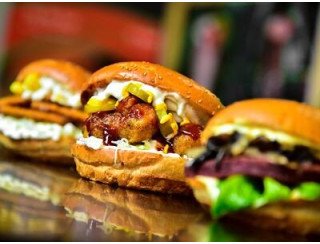 Future Diner лого