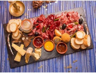 Hamilton's pub лого