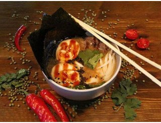 Ramen kingdom pub лого