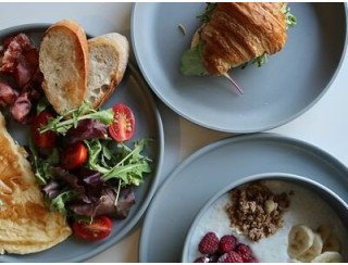 Sekirov кофейня лого