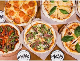 Memories. Pizza & Bar лого