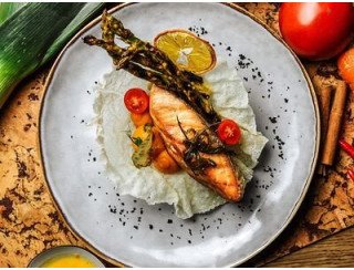 Famous Music Bar лого