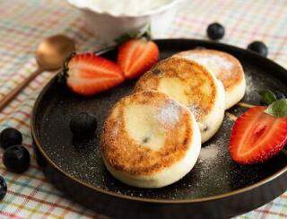 Mr. Сырник лого