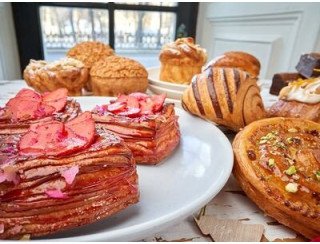 Layerz bakery лого