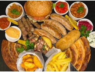 Сербский дворик лого