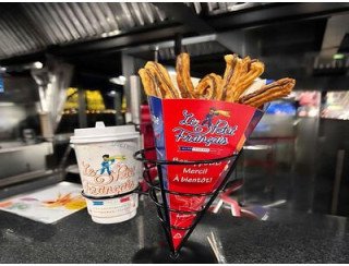 Маленький француз лого