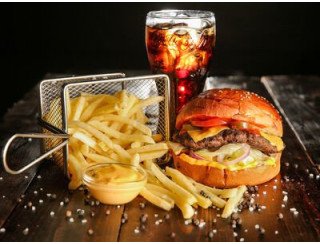 ЛакиБургер лого