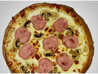 Пицца на Микояна 23 лого