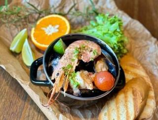 На районе бар лого