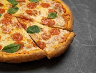 Moulin bistro лого