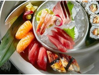 Kiku Izakaya лого