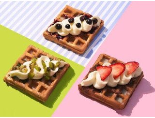 Love & Waffles лого